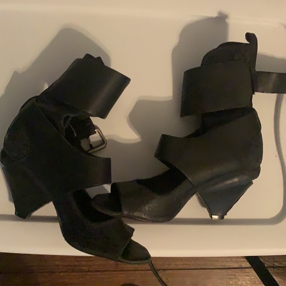 All Saints 3” strappy booties - Picture 4 of 4